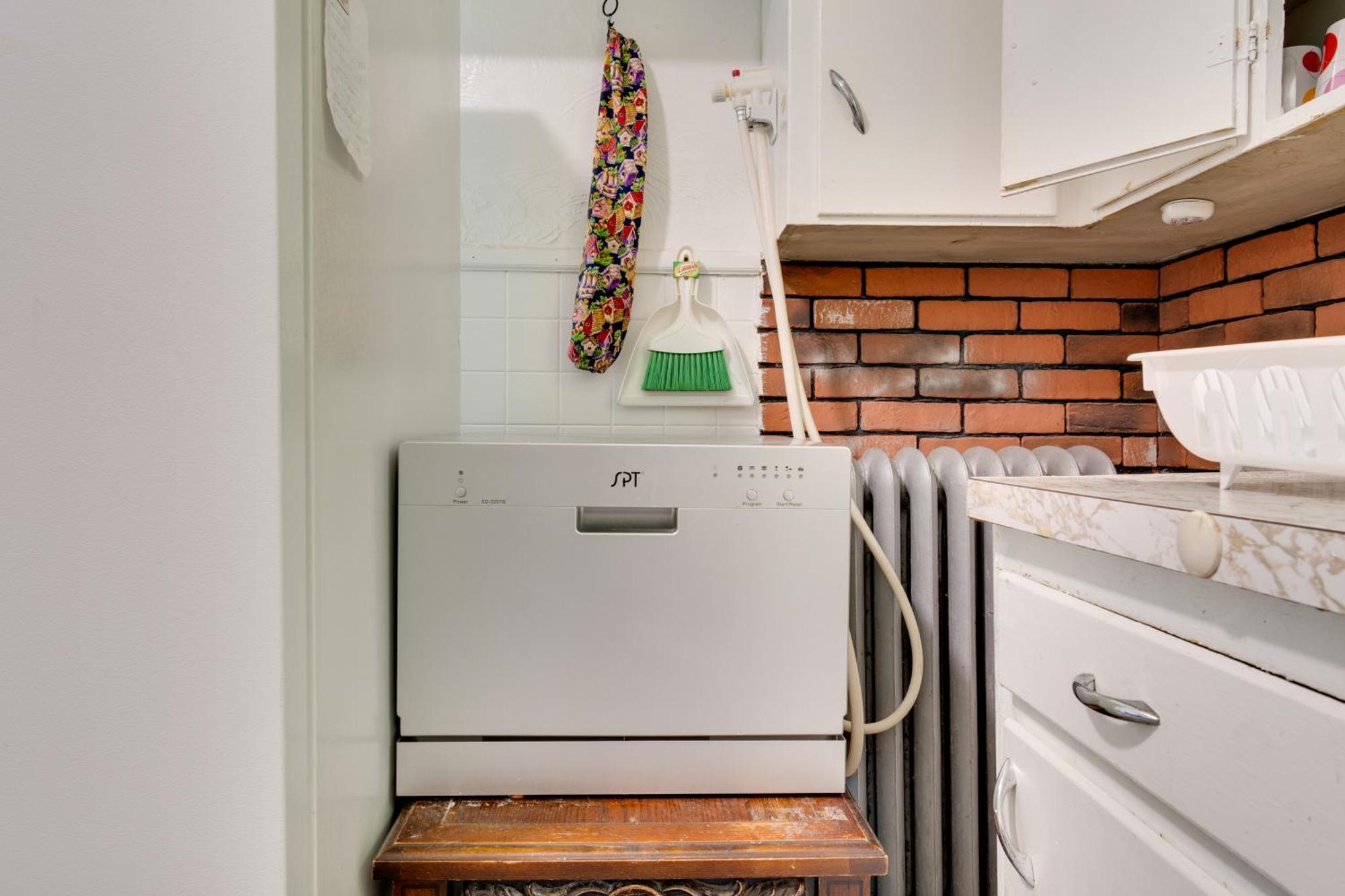Idyllic Rochester Apartment 2 Miles To Downtown! Buitenkant foto
